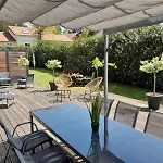 Récent - Billard - Babyfoot - Ping Pong - Mini Golf - Wifi - Jardin - Terrasse - 4 - 2 à 8 Personnes