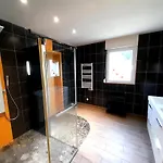 Chalet Récent - Billard - Babyfoot - Ping Pong - Mini Golf - Wifi - Jardin - Terrasse - 4 - 2 à 8 Personnes Gérardmer