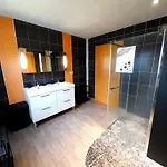 Récent - Billard - Babyfoot - Ping Pong - Mini Golf - Wifi - Jardin - Terrasse - 4 - 2 à 8 Personnes *