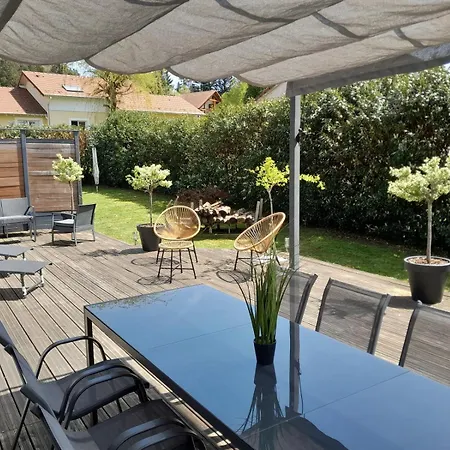 Recent - Billard - Babyfoot - Ping Pong - Mini Golf - Wifi - Jardin - Terrasse - 4 - 2 A 8 Personnes