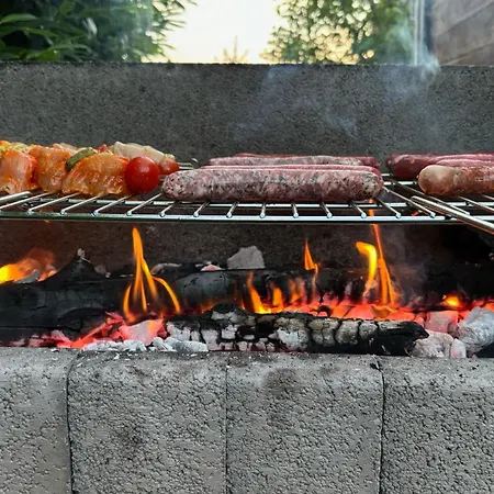 Recent - Billard - Babyfoot - Ping Pong - Mini Golf - Wifi - Jardin - Terrasse - 4 - 2 A 8 Personnes 샬레 제라르메르