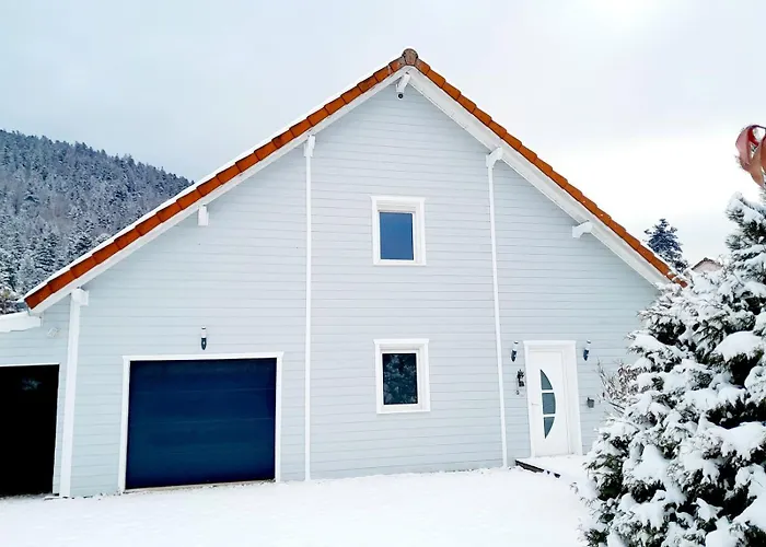 Recent - Billard - Babyfoot - Ping Pong - Mini Golf - Wifi - Jardin - Terrasse - 4 - 2 A 8 Personnes