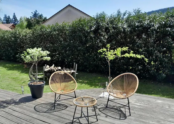 샬레 Recent - Billard - Babyfoot - Ping Pong - Mini Golf - Wifi - Jardin - Terrasse - 4 - 2 A 8 Personnes *