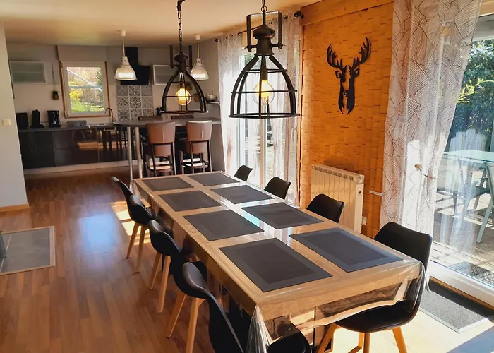 Recent - Billard - Babyfoot - Ping Pong - Mini Golf - Wifi - Jardin - Terrasse - 4 - 2 A 8 Personnes 샬레 *