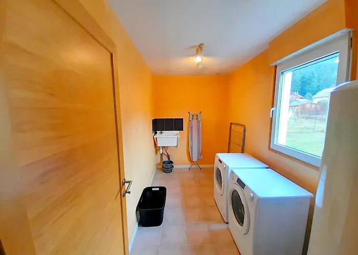 Recent - Billard - Babyfoot - Ping Pong - Mini Golf - Wifi - Jardin - Terrasse - 4 - 2 A 8 Personnes 샬레 *