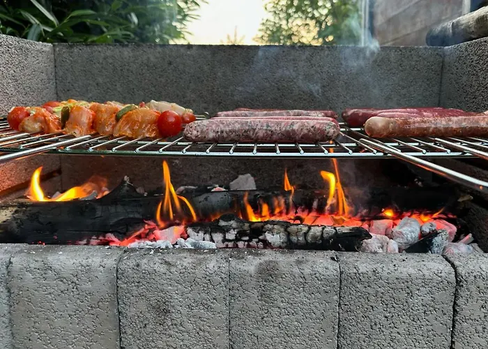 Recent - Billard - Babyfoot - Ping Pong - Mini Golf - Wifi - Jardin - Terrasse - 4 - 2 A 8 Personnes 샬레 제라르메르