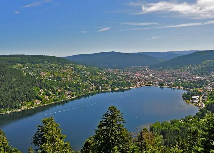 Recent - Billard - Babyfoot - Ping Pong - Mini Golf - Wifi - Jardin - Terrasse - 4 - 2 A 8 Personnes 샬레 *